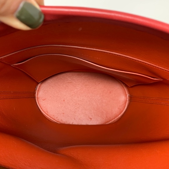 CELINE 2018 CLASP BUCKET BAG - Picture 5 of 8